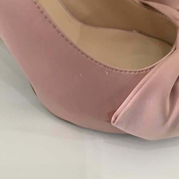 Guess Pink Satin Heels Size 9.5 - Picture 4 of 11